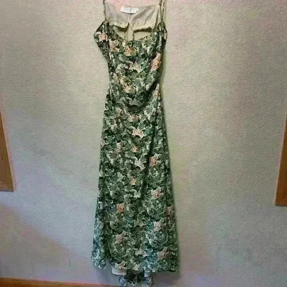 ASTR the Label Open Back Floral Midi Dress sz L summer beachy wedding guest vaca